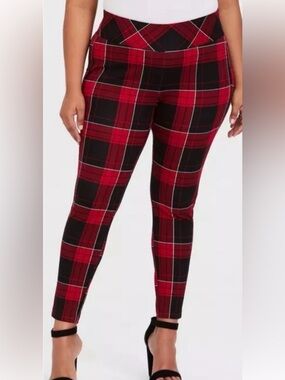 TORRID Red Plaid Stretch Pixie Pants size 3X Short